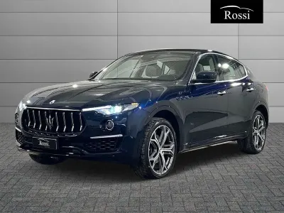 Usata Maserati Levante GT 331 CV (243 kW) 2021 Blu metallizzato SUV