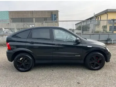 Usata SsangYong Actyon 141 CV (103 kW) 2009 Nero Station wagon
