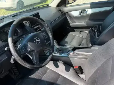 Gebraucht Mercedes C320 224 PS (164 kW) 2008 Grau Limousine