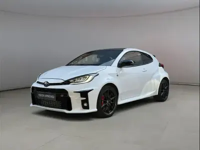 Usata Toyota Yaris 261 CV (191 kW) 2021 Bianco Utilitaria