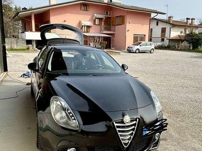 Usata Alfa Romeo Giulietta Sprint 150 CV (110 kW) 2015 Berlina