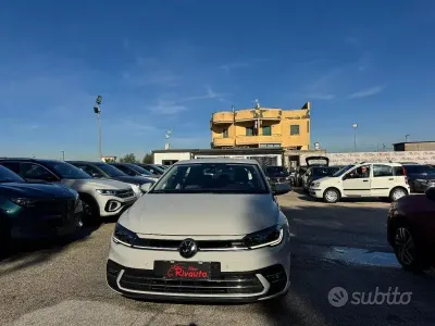 Usata VW Polo Style 95 CV (69 kW) 2023 Beige Utilitaria