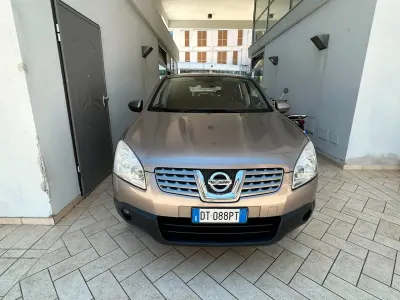 Usata Nissan Qashqai Acenta 103 CV (75 kW) 2008 Oro SUV