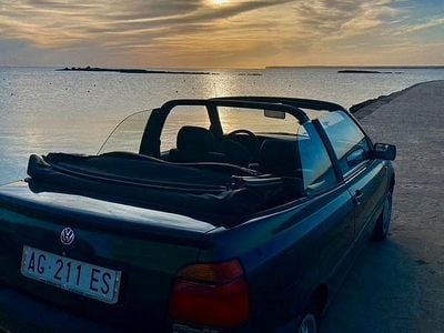 Begagnad VW Golf Cabriolet 54 HK (39 kW) 1996 Grön Cab