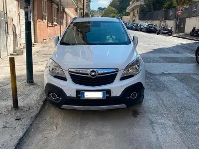 Usata Opel Mokka 131 CV (96 kW) 2014 Bianco SUV