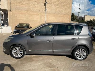 Grigio Usata 2012 Renault Scénic III XMOD Monovolume | 2500 € (Buon prezzo)
