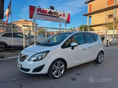 Usata Opel Meriva Cosmo 110 CV (80 kW) 2012 Bianco Monovolume