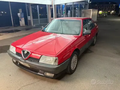 Usata Alfa Romeo 164 145 CV (106 kW) 1988 Rosso Berlina