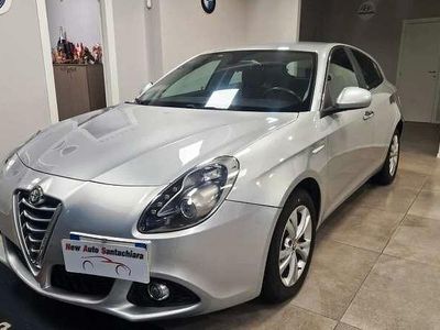 Usata Alfa Romeo Giulietta Distinctive 105 CV (77 kW) 2015 Argento Utilitaria