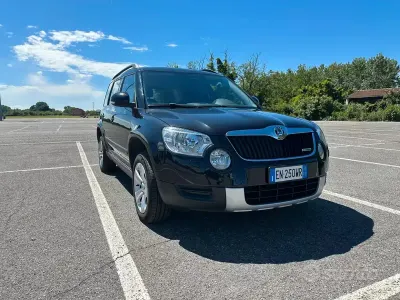 Usata Skoda Yeti GreenLine 105 CV (77 kW) 2012 Nero SUV