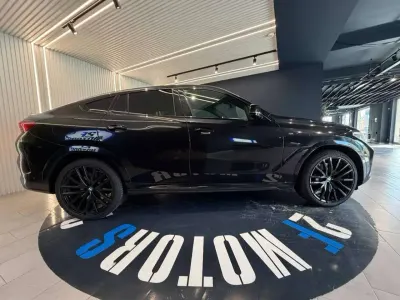 Usado BMW X6 M Sport 340 HP (250 kW) 2022 Preto SUV