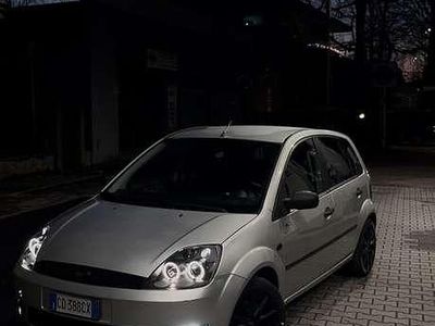 Usata Ford Fiesta Zetec 79 CV (58 kW) 2002 Berlina