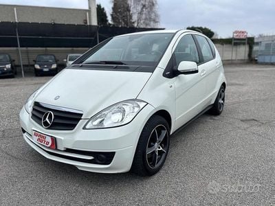 Usata Mercedes A160 Executive 95 CV (69 kW) 2012 Bianco Berlina