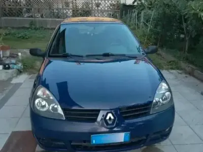 Usata Renault Clio II 75 CV (55 kW) 2008 Blu Utilitaria