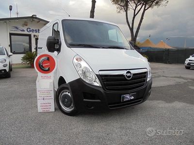 Usata Opel Movano 110 CV (80 kW) 2019 Bianco pastello Furgone
