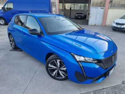 Usata Peugeot 308 Allure 131 CV (96 kW) 2023 Blu/azzurro Berlina