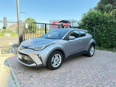Usata Toyota C-HR Business Edition 98 CV (72 kW) 2021 Argento SUV