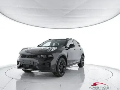 Nuova Lynk & Co 01 261 CV (191 kW) 2026 Nero SUV