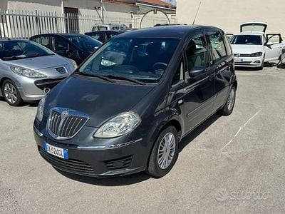 Usata Lancia Musa 78 CV (57 kW) 2009 Grigio Monovolume