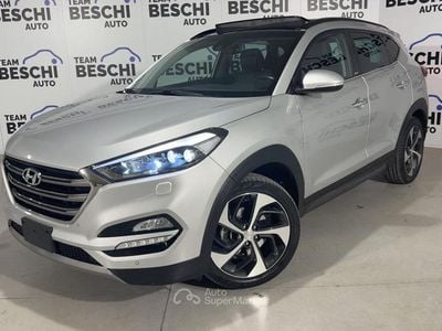 Usata Hyundai Tucson Xpossible 136 CV (100 kW) 2016 Grigio SUV