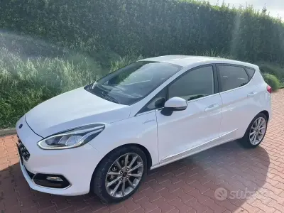 Usata Ford Fiesta 100 CV (73 kW) 2018 Bianco Utilitaria