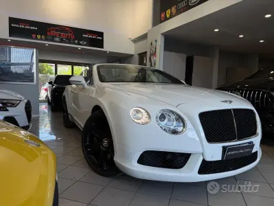 Usata Bentley Continental GT Convertible 507 CV (372 kW) 2013 Bianco Cabrio