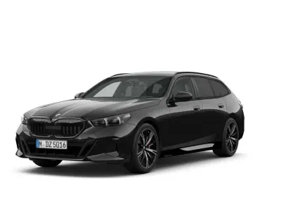 Nuova BMW 540 Efficient Dynamics 286 CV (210 kW) 2026 Black sapphire metallizzato Station wagon
