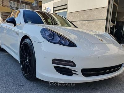 Usata Porsche Panamera 400 CV (294 kW) 2011 Bianco Utilitaria