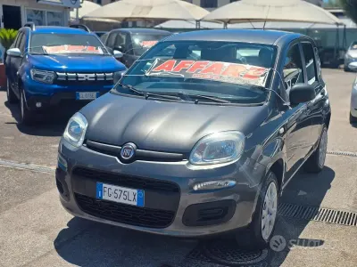 Usata Fiat Panda Lounge 80 CV (58 kW) 2017 Grigio Utilitaria
