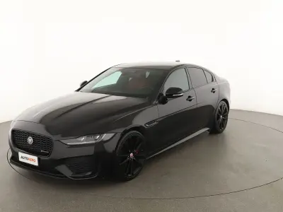 Usata Jaguar XE R-Dynamic 204 CV (150 kW) 2022 Nero Berlina