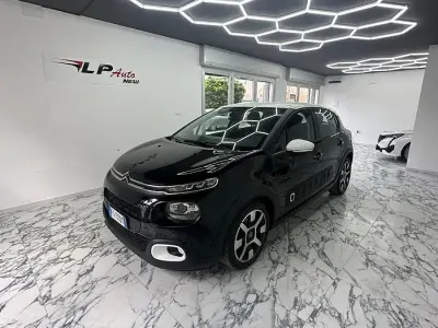 Usata Citroën C3 Shine 99 CV (72 kW) 2016 Nero Berlina