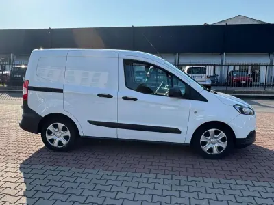 Usata Ford Transit Courier Trend 75 CV (55 kW) 2022 Bianco Furgone