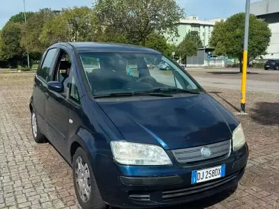 Usata Fiat Idea 80 CV (58 kW) 2007 Blu Monovolume