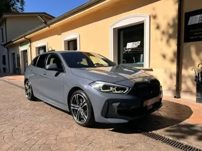 Usata BMW 116 M Sport 116 CV (85 kW) 2021 Grigio Utilitaria