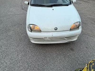 Usata Fiat 600 54 CV (39 kW) 2006 Bianco Utilitaria