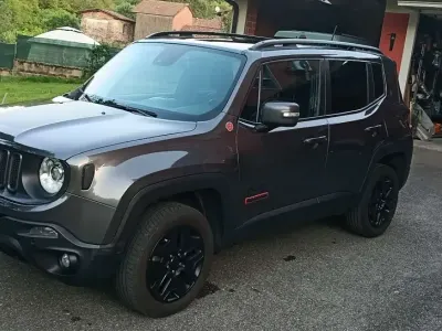 Usata Jeep Renegade Trailhawk 170 CV (125 kW) 2016 SUV