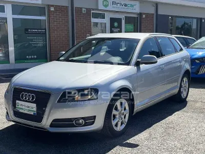 Usata Audi A3 Sportback Ambiente 105 CV (77 kW) 2011 Gray Utilitaria