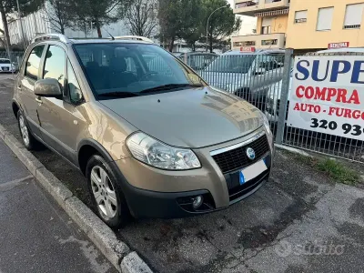 Usata Fiat Sedici Dynamic 120 CV (88 kW) 2006 Marrone SUV