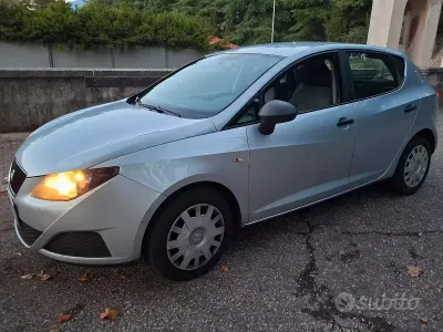 Usata Seat Ibiza 75 CV (55 kW) 2009 Grigio Utilitaria