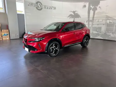 Nuova Alfa Romeo GT Junior 145 CV (106 kW) 2025 Rosso SUV