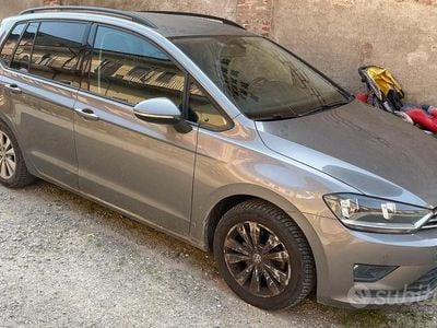 Usata VW Golf Sportsvan 110 CV (80 kW) 2016 Grigio Monovolume