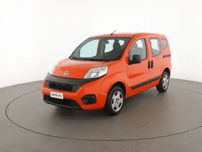 Usata Fiat Qubo Easy 77 CV (56 kW) 2018 Arancio Monovolume