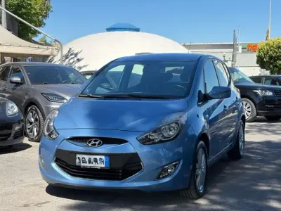 Usata Hyundai ix20 Comfort 116 CV (85 kW) 2013 Celeste Utilitaria
