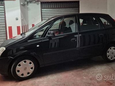 Usata Opel Meriva 2004 Nero Monovolume