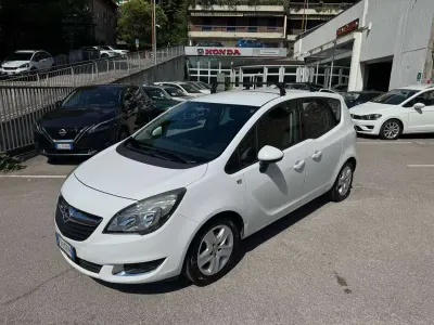 Usata Opel Meriva 120 CV (88 kW) 2016 Bianco Monovolume