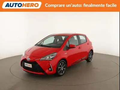 Usata Toyota Yaris Active 101 CV (74 kW) 2018 Rosso Utilitaria