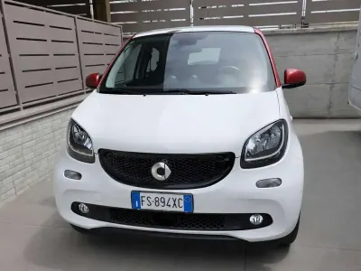 Usata Smart ForFour Prime 71 CV (52 kW) 2018 Bianco Utilitaria
