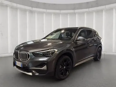 Usata BMW X1 xLine 136 CV (100 kW) 2021 Mineral grey metallizzato SUV