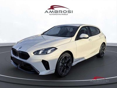Nuova BMW 118 M Sport 150 CV (110 kW) 2026 Alpin white pastello Utilitaria