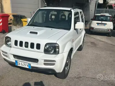 Usata Suzuki Jimny 86 CV (63 kW) 2006 Bianco SUV